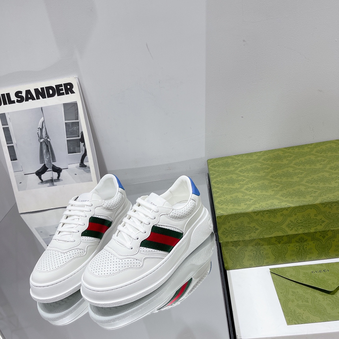 Gucci Women's GG sneaker 2 - vstockx