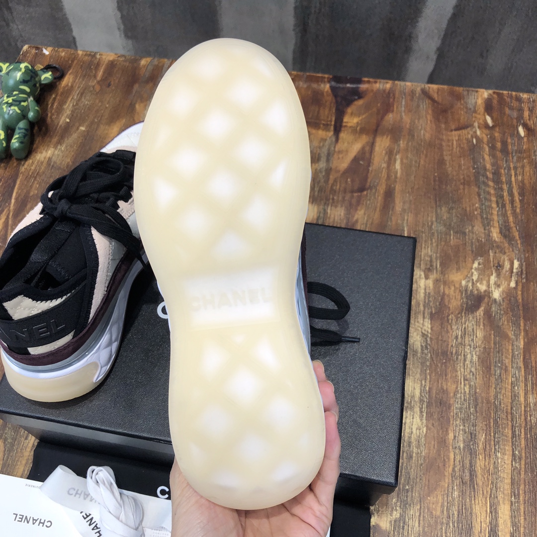 Chanel Fabric & Suede Calfskin Low Top Sneaker 8 - vstockx