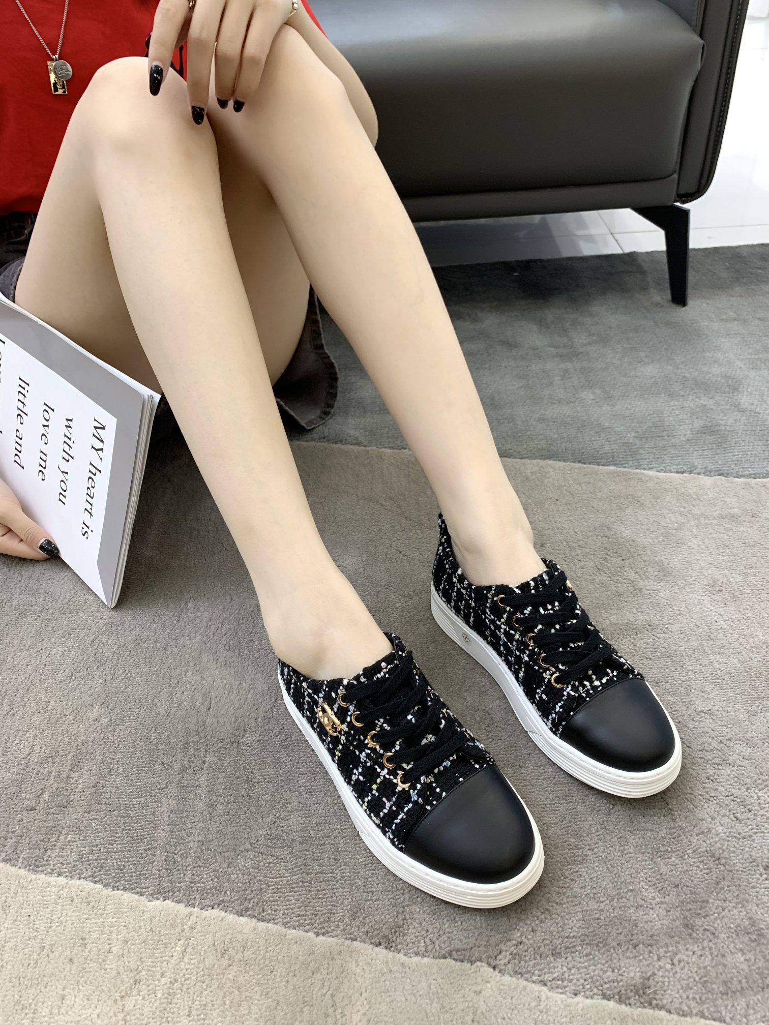 Chanel Platform Sneaker 33 - vstockx