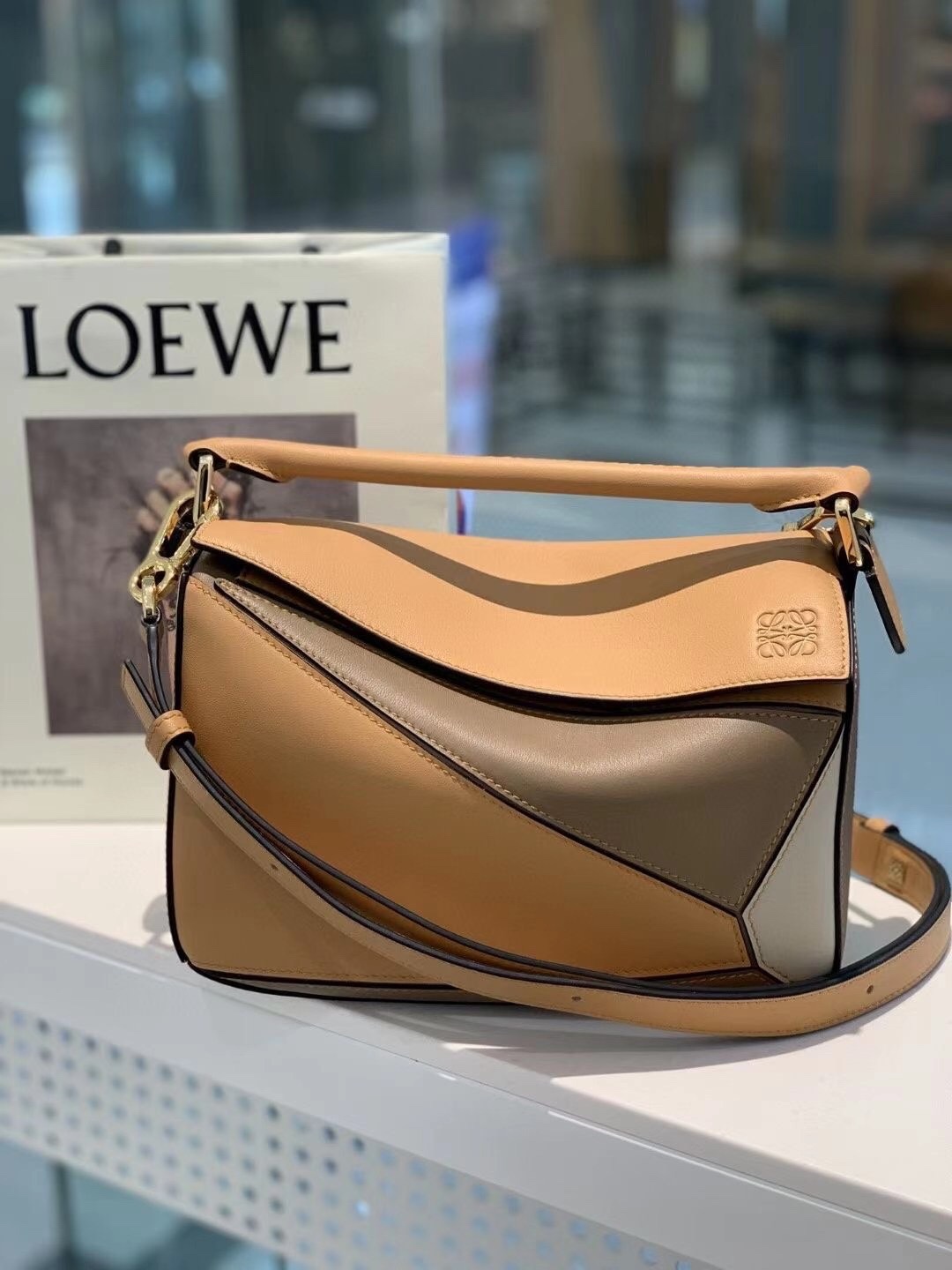 Handbags LOEWE ZP size:2414-11 cm - vstockx