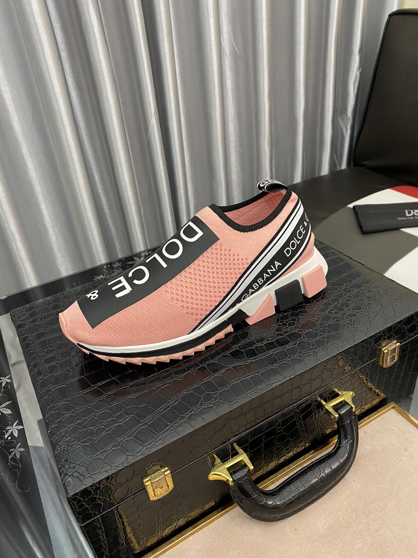 Dolce & Gabbana Sorrento 28 - vstockx