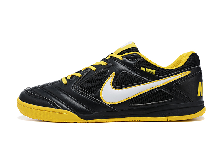 NK football shoes 28 - vstockx