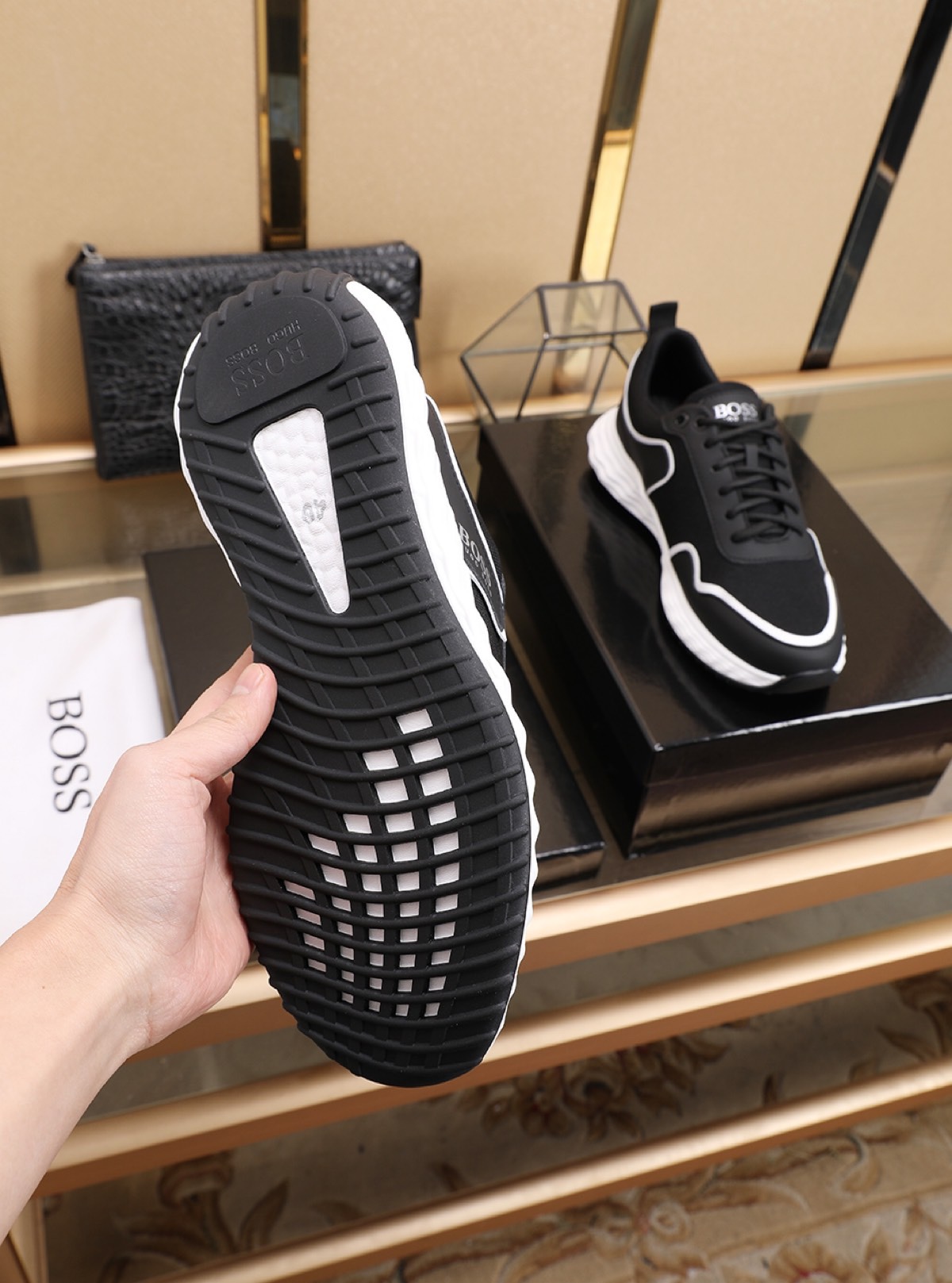 HUGO BOSS Low Top Sneaker 7 - vstockx