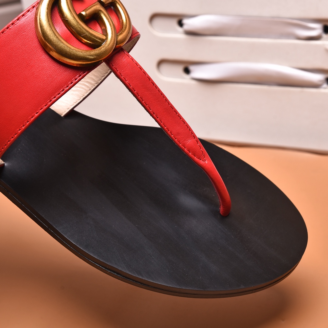 Gucci Slippers 10 - vstockx