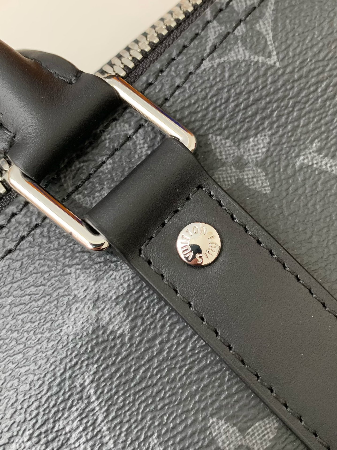 Handbags Louis Vuitton M46271 size:25x15x11 cm - vstockx