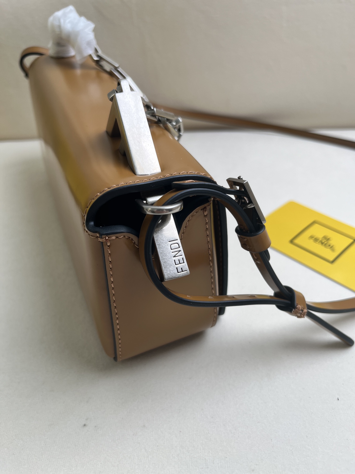 handbags FENDI 8605 size:23*13*7cm - vstockx