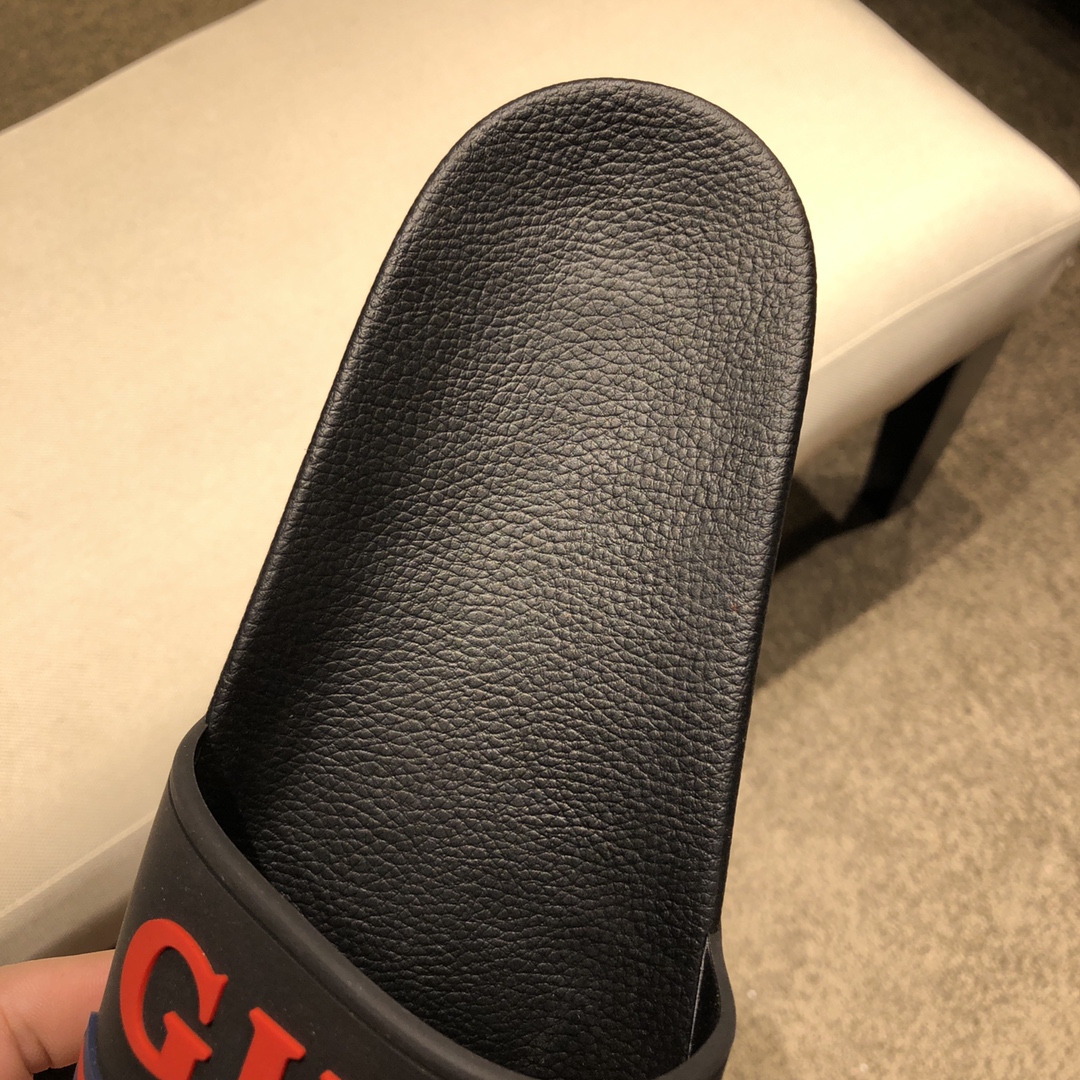 Gucci Slippers 48 - vstockx