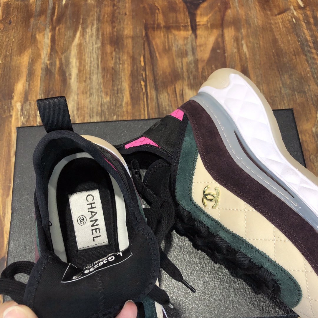 Chanel Fabric & Suede Calfskin Low Top Sneaker 11 - vstockx