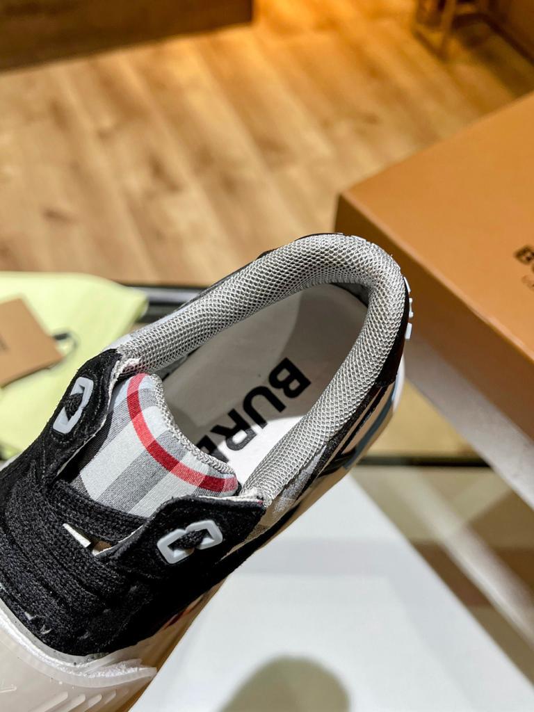 Burberry Ramsey Haymarket Check Print Light Blue White Black - vstockx