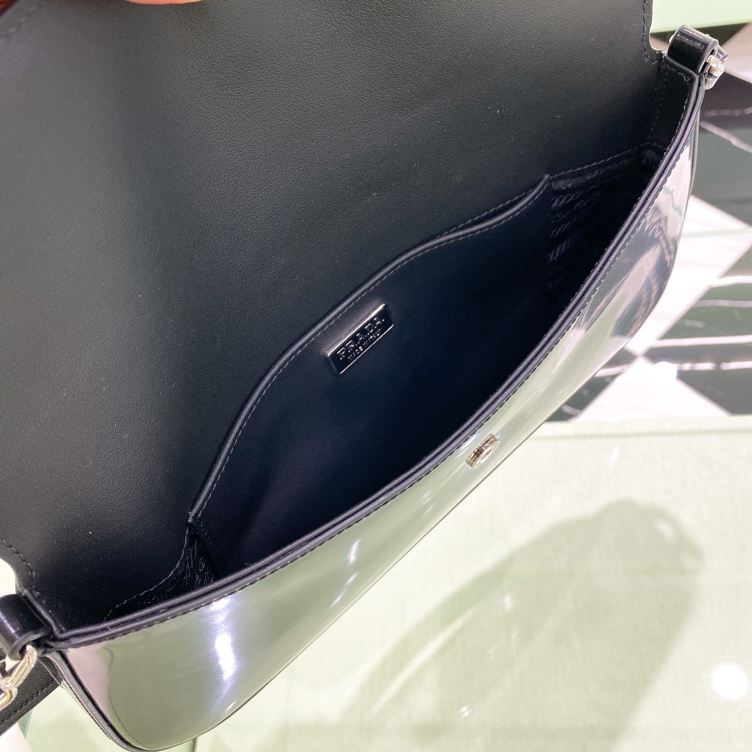 handbags prada 1BD276 size:30*19*4cm - vstockx