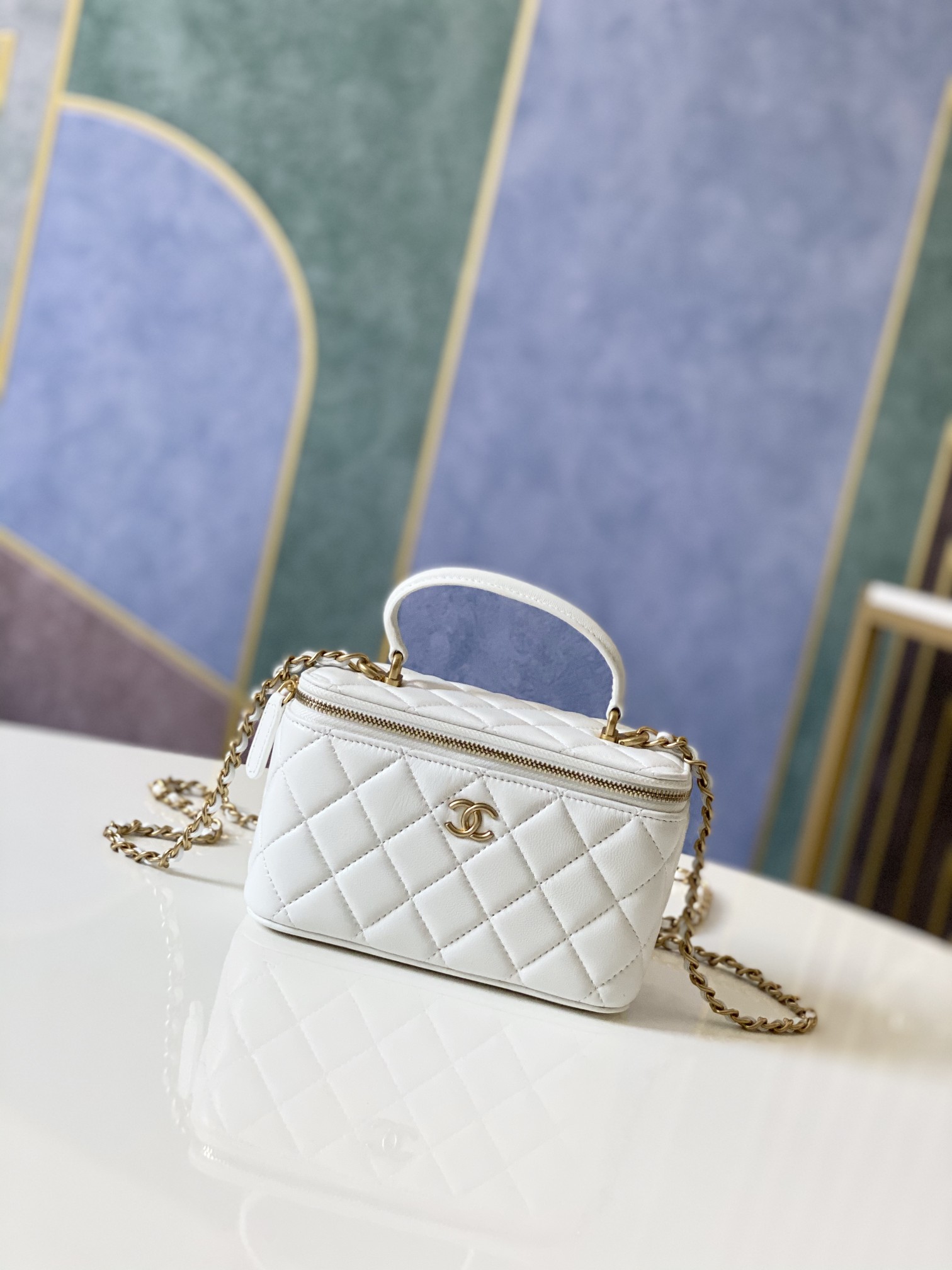 Handbag chanel 81118 size 9.5 17 8 cm - vstockx