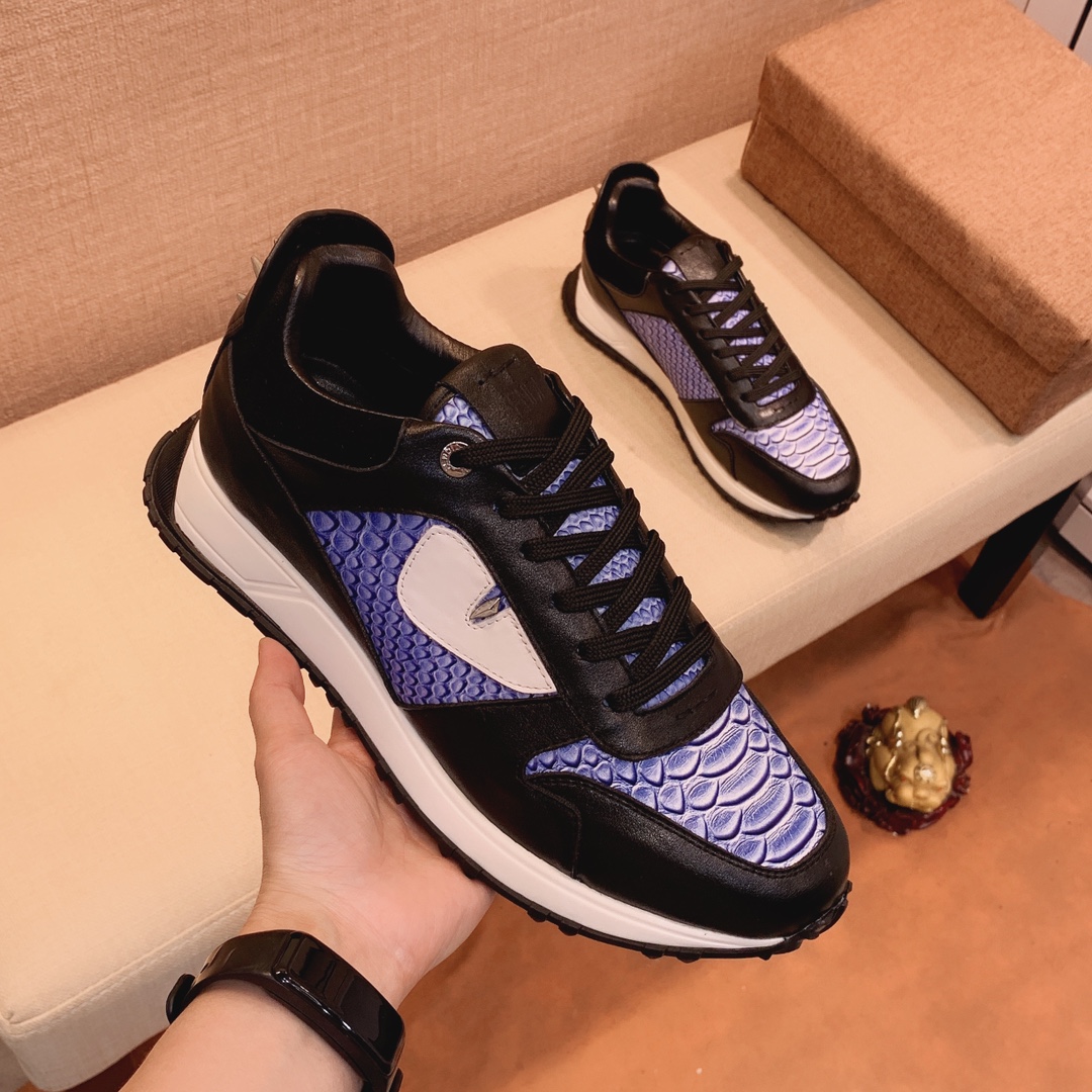 Fendi Low Top Sneakers 18 - vstockx