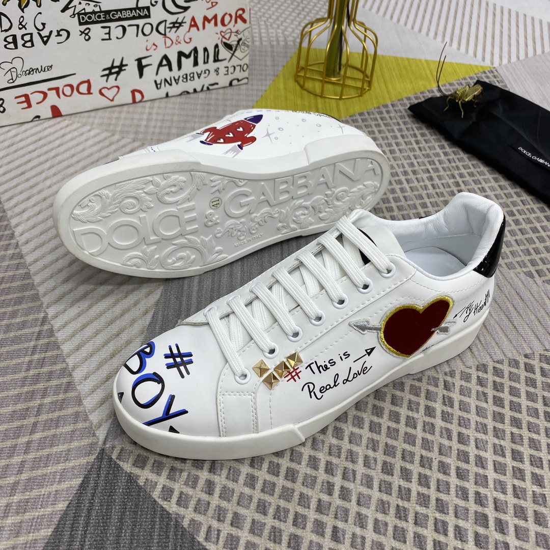 Dolce & Gabbana Low Tops Sneakers 104 - vstockx