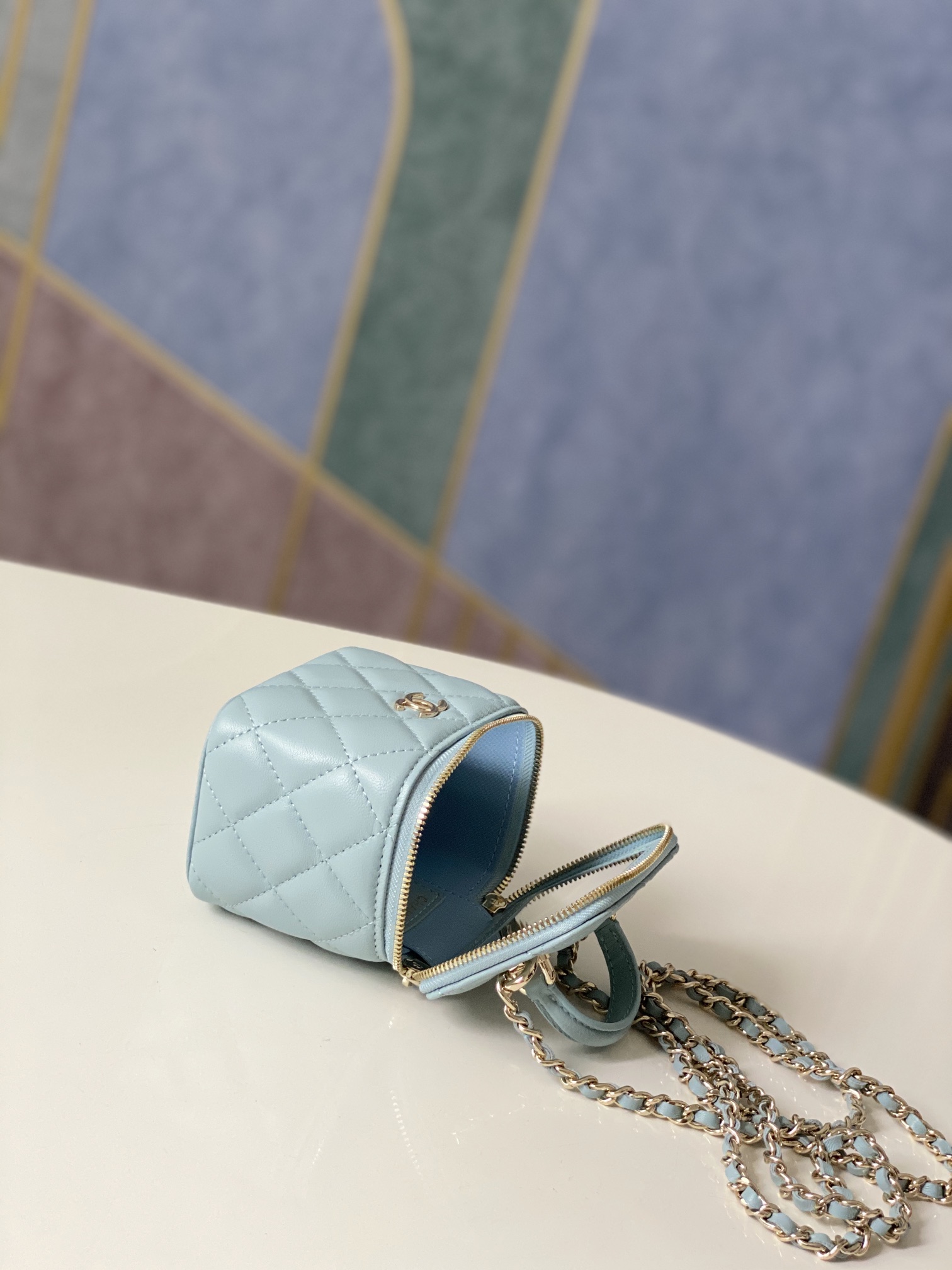 Handbag Chanel 81189 size 10 7 9 cm - vstockx