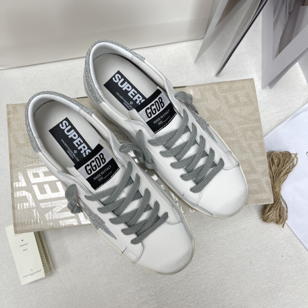 Golden Goose Superstar distressed-finish sneakers 30 - vstockx