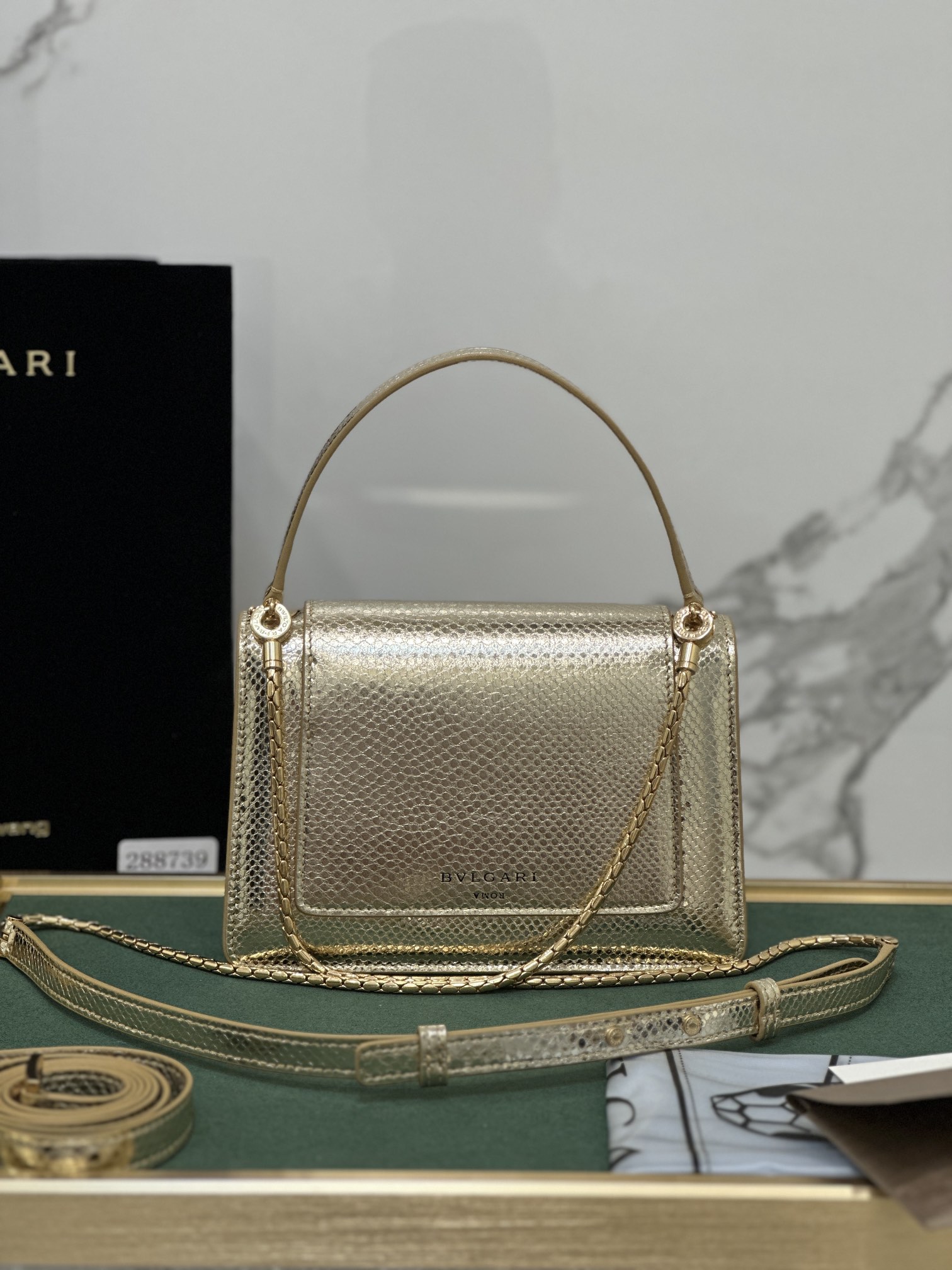 Handbags Bvlgari 288739 size:18.5*13*6.5 cm - vstockx