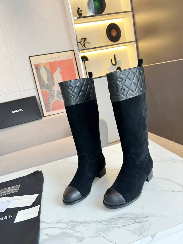 Chanel High boots Suede calfskin & lambskin black - vstockx