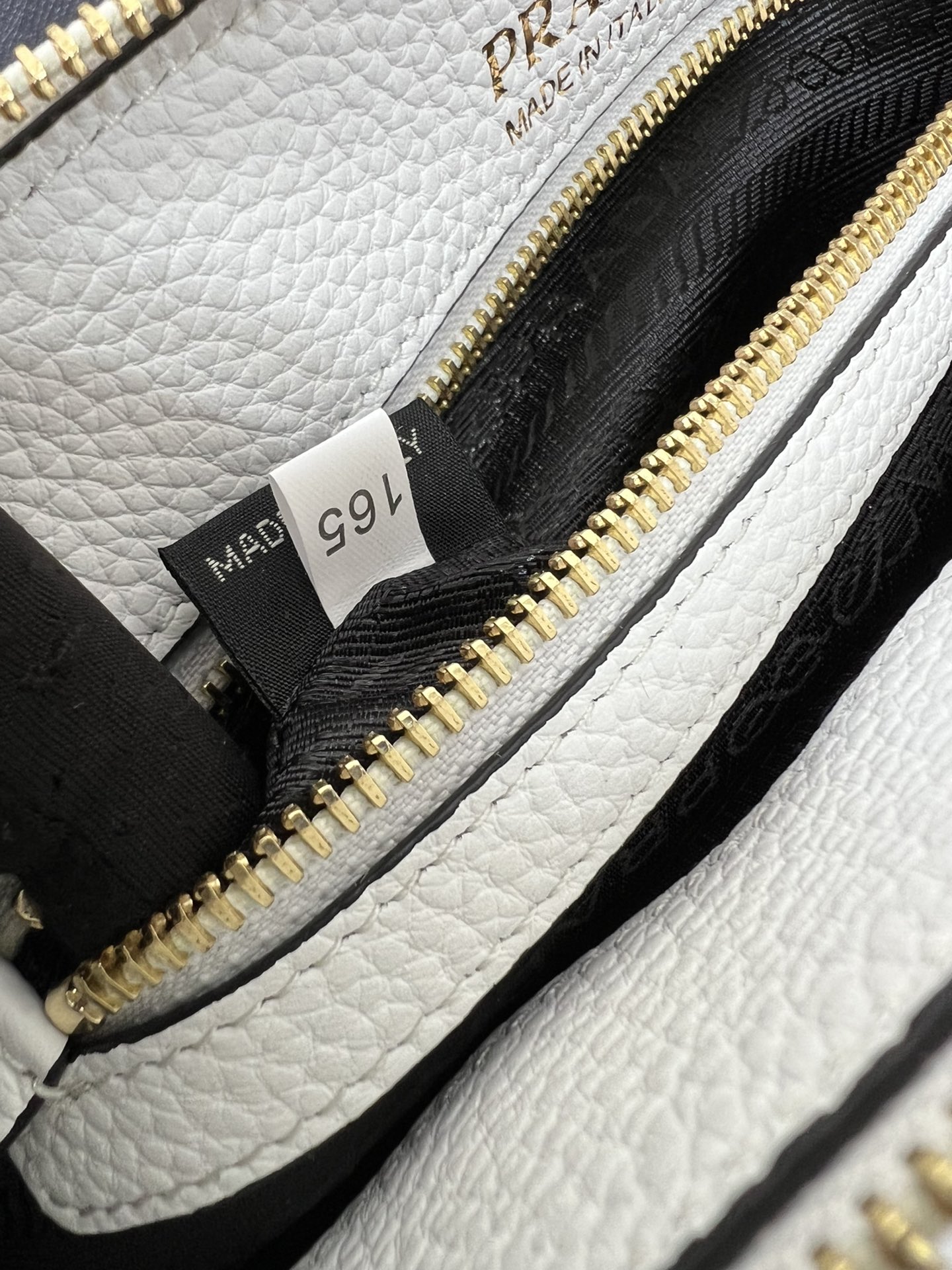 handbags prada 1BA111 24*19*12 - vstockx