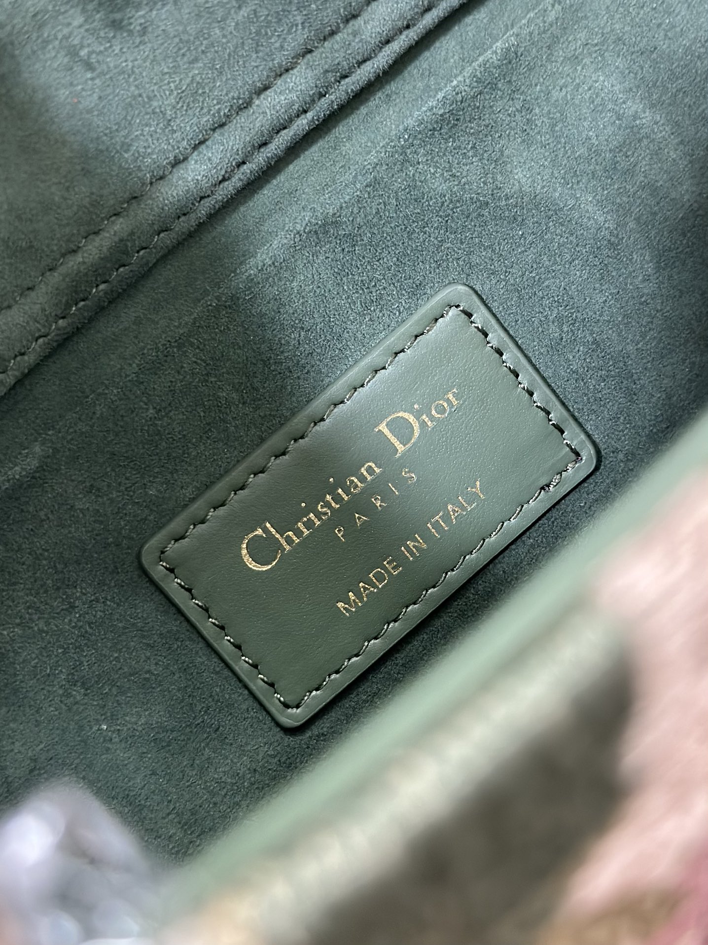 Handbags Lady Dior M0540 size:26*13.5*5 cm - vstockx