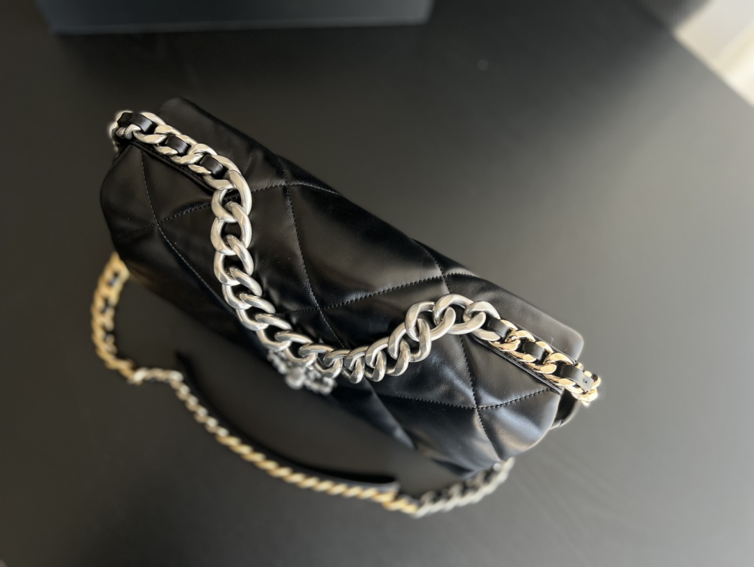 Handbag Chanel 1160 size 26cmx16cmx9 cm - vstockx