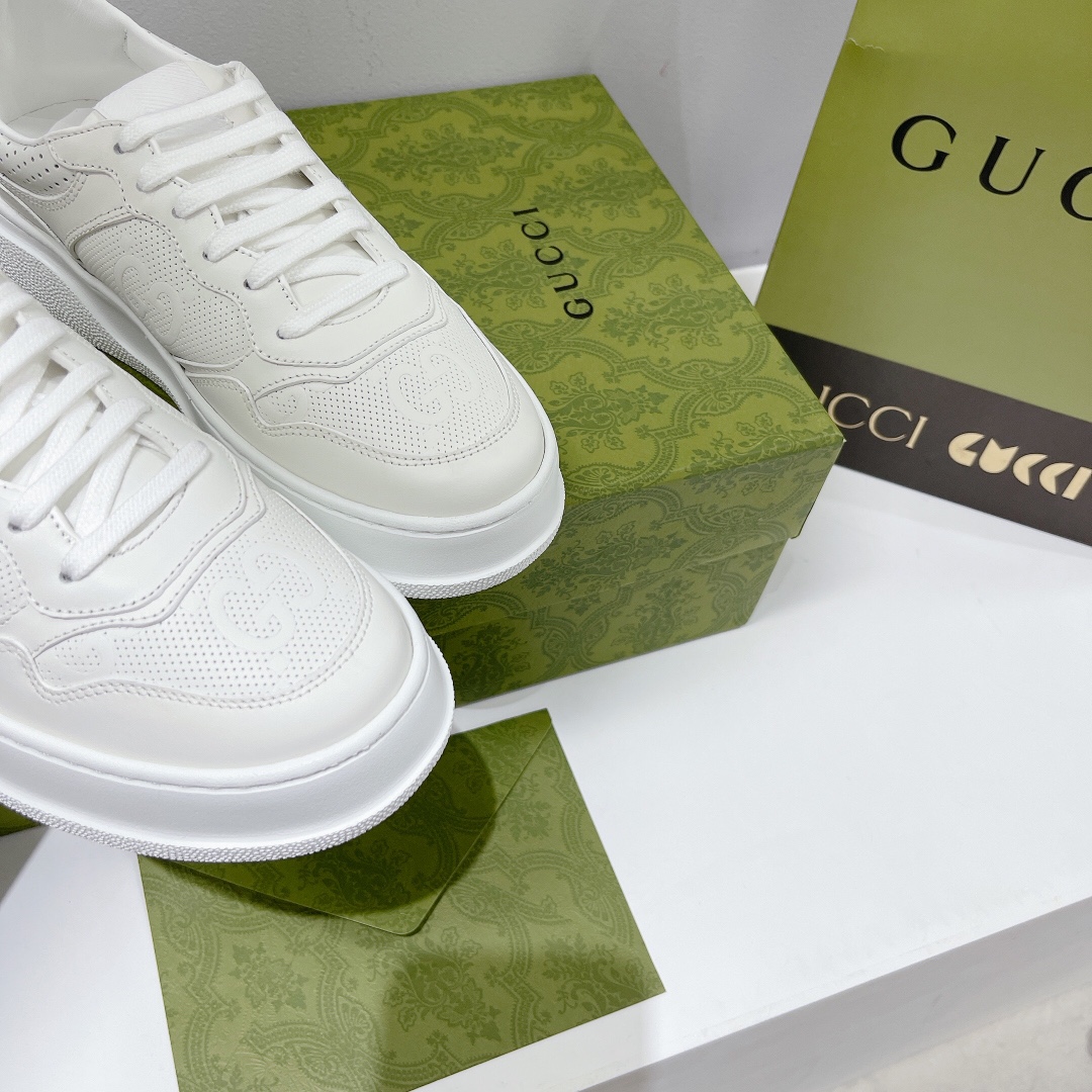 Gucci Women's GG sneaker 2 - vstockx