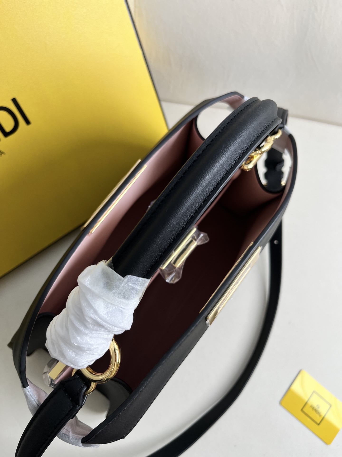 handbags FENDI 0230 size:25.5*33.5*13cm - vstockx