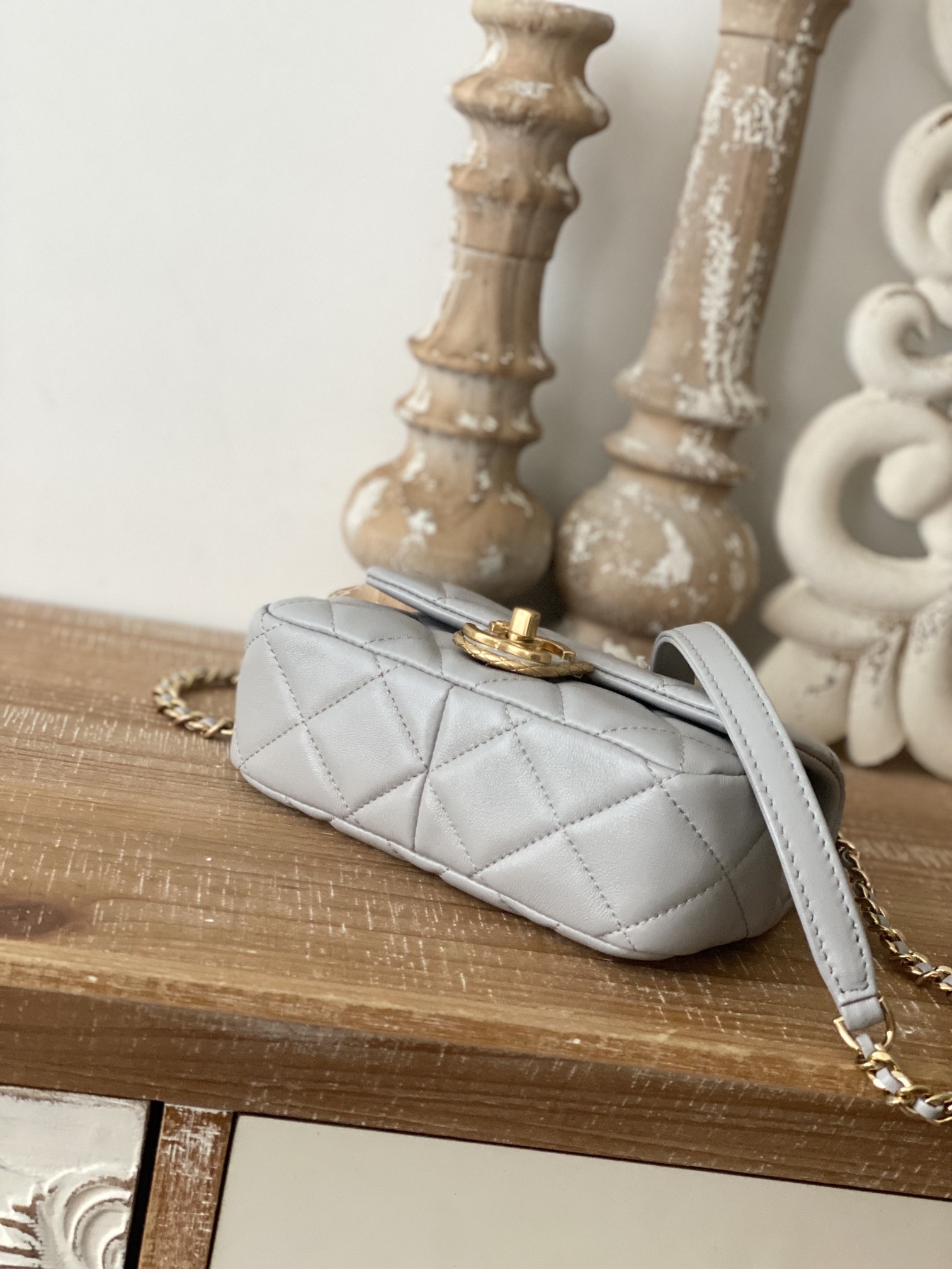 Handbag Chanel 3473 size 13*18*6 cm - vstockx