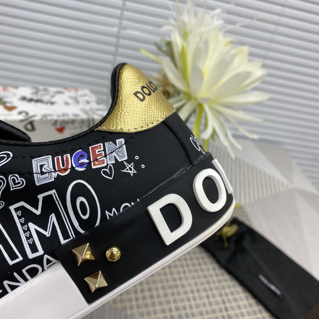 Dolce & Gabbana Low Tops Sneakers 96 - vstockx