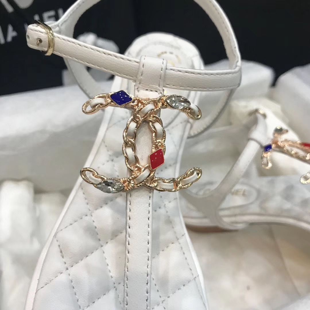 Chanel Slides 50 - vstockx