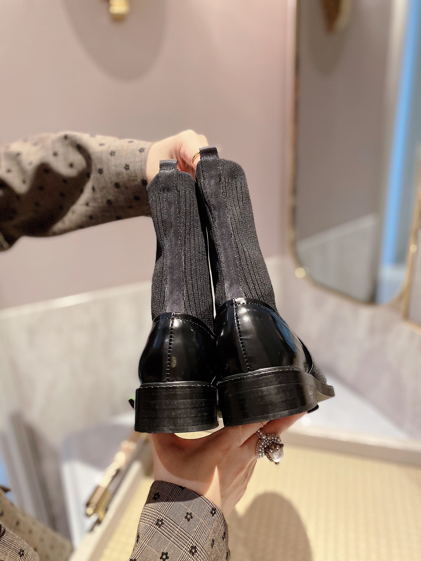 Givenchy Boots 4 - vstockx