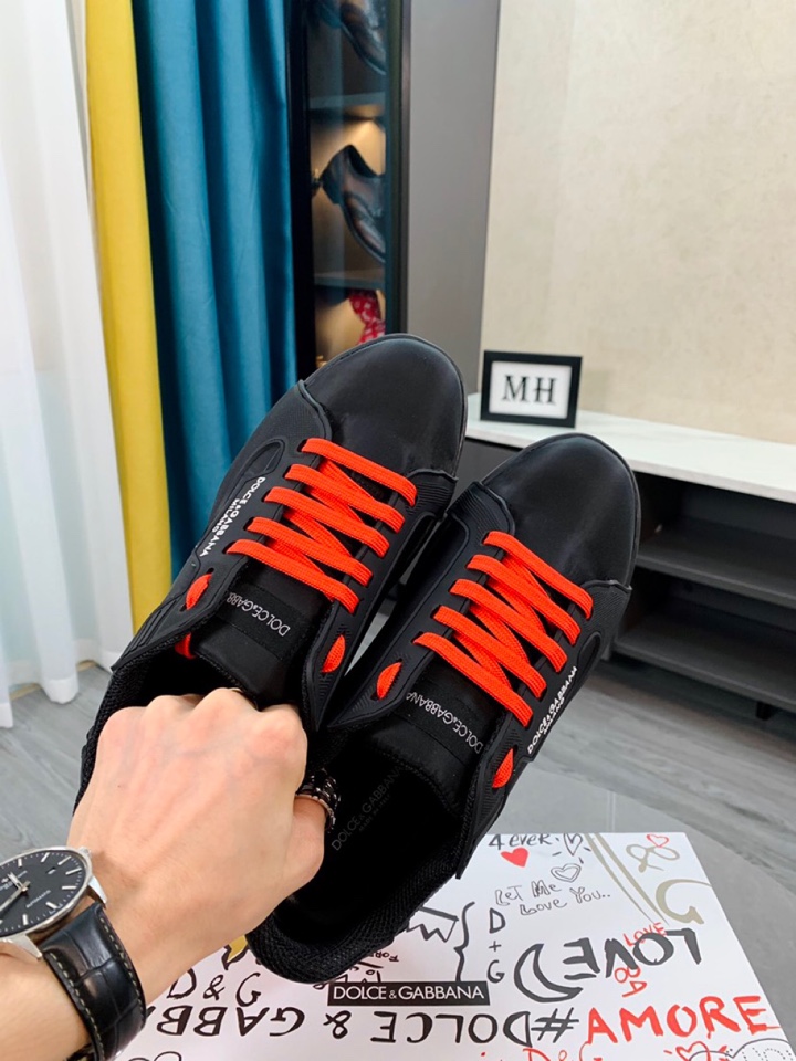 Dolce & Gabbana Low Tops Sneakers 89 - vstockx