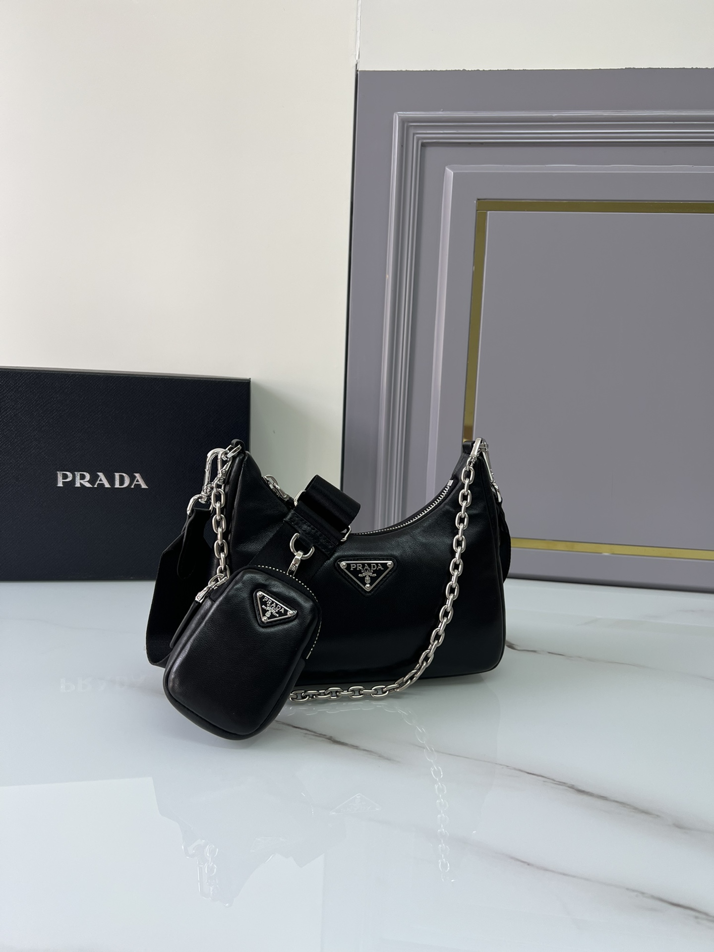 handbags prada 1BH204 22*18*6.5 - vstockx