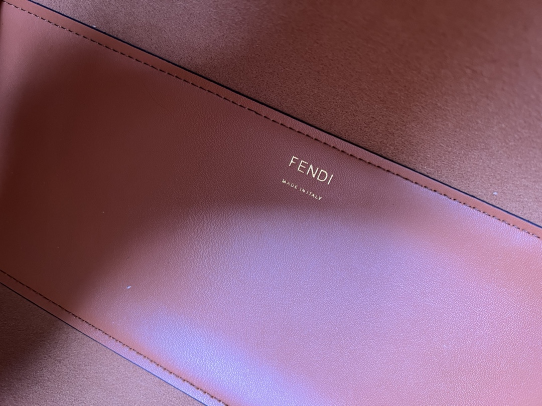 handbags FENDI 877 size:17*35*31 - vstockx