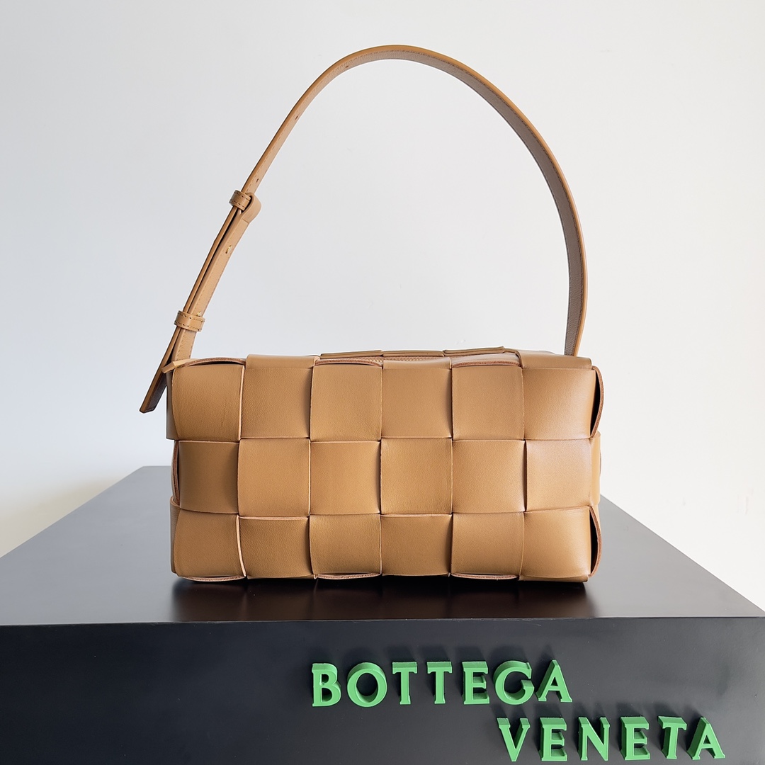 handbags Bottega Veneta 9306 size:28*14*10 - vstockx