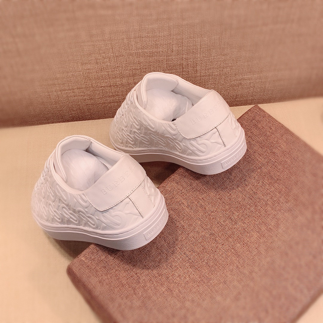 Burberry Perforated Check Sneaker 27 - vstockx