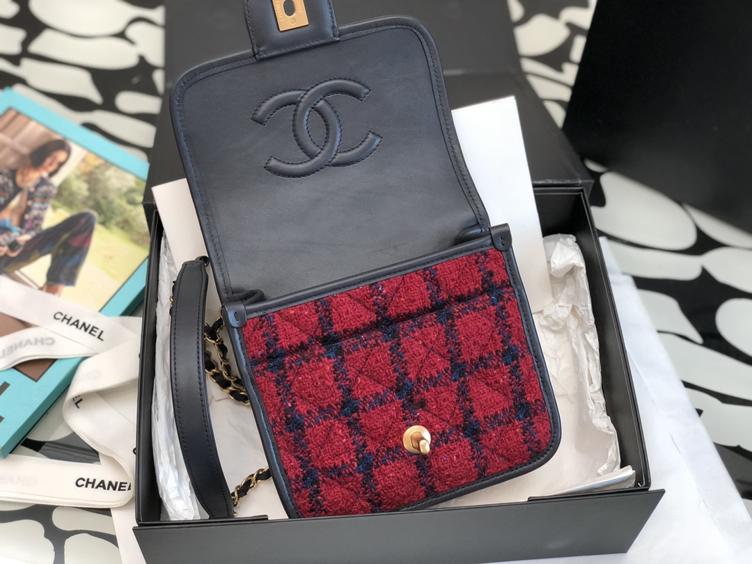 Handbag Chanel size *. * - vstockx