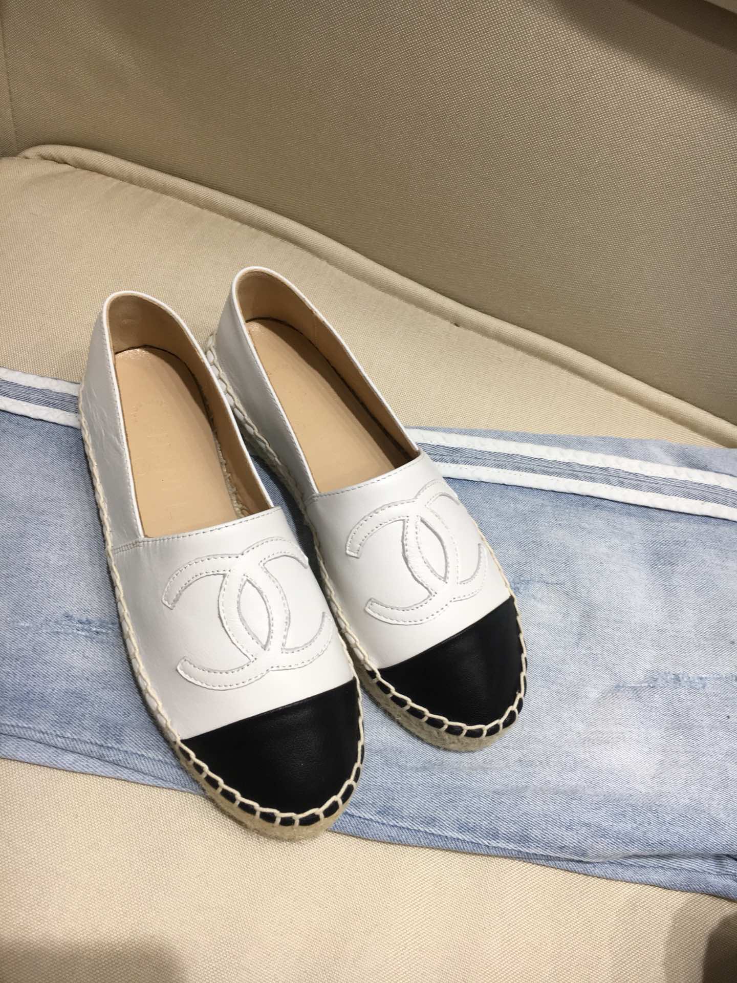 Chanel Loafers 51 - vstockx