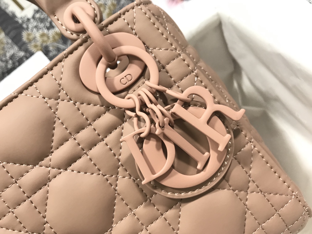 Handbag Dior M0505 size 17 x 15 x 7 cm - vstockx