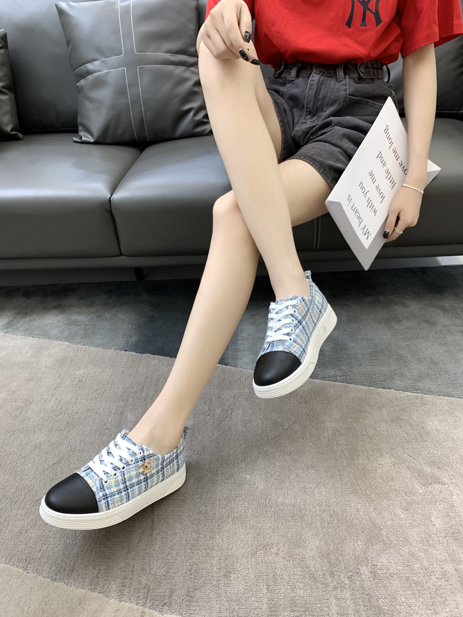 Chanel Platform Sneaker 32 - vstockx