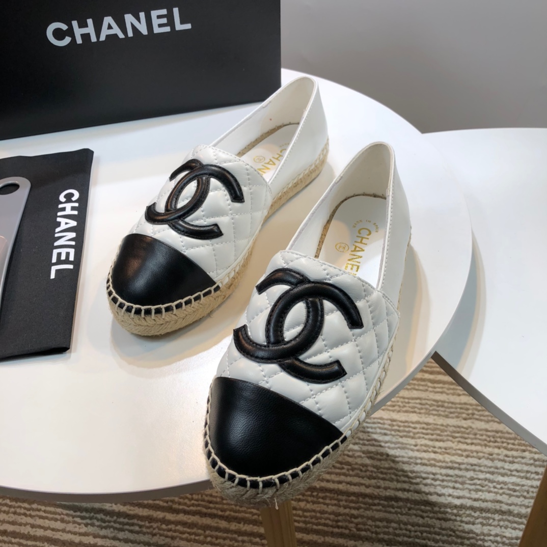 Chanel Loafers 57 - vstockx