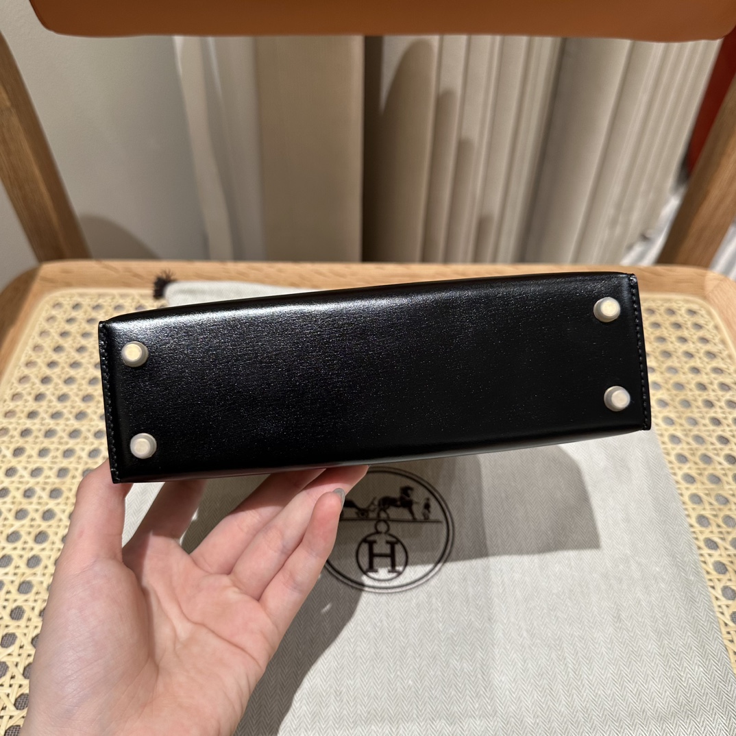 Handbags Hermes mini Kelly size:19cm - vstockx