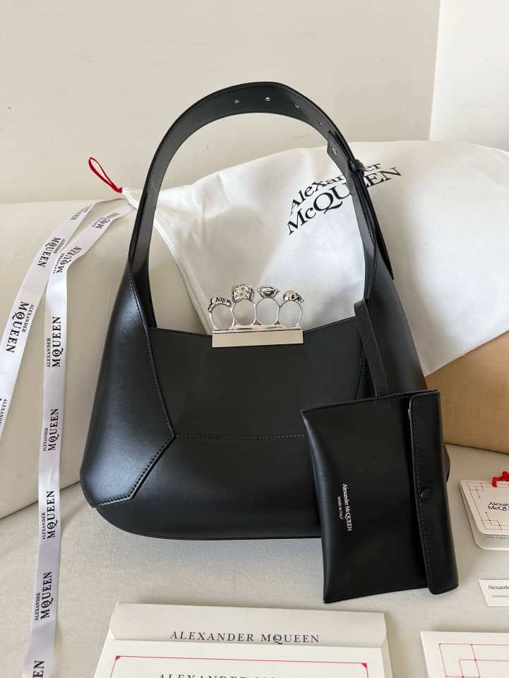 Handbag Alexander McQueen hobo size 20*12*8 cm size 30*18*7 cm - vstockx