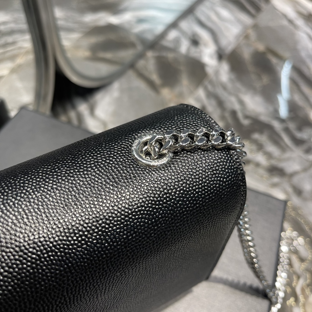 Handbags SAINT LAURENT 364021 size 24x14.5x5 cm - vstockx