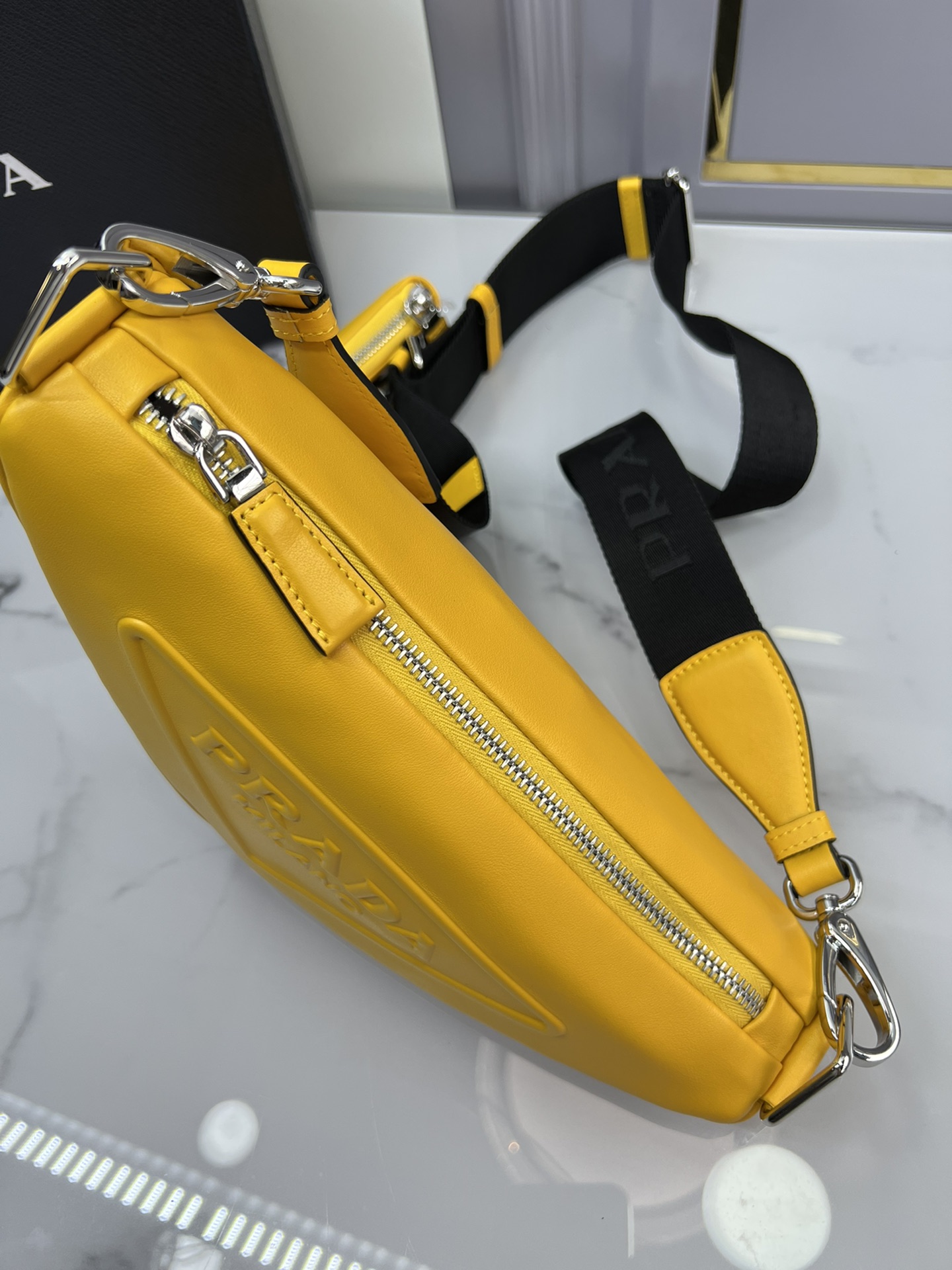 handbags prada 1BH190 26*14*12 - vstockx