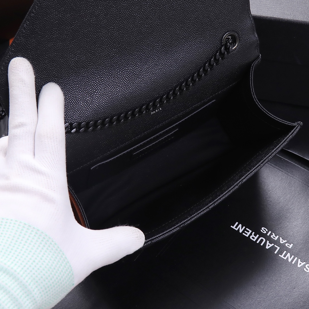 Handbags SAINT LAURENT 526286 size 21x13x6 cm - vstockx