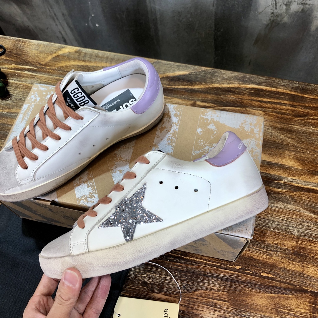 Golden Goose Superstar distressed-finish sneakers 12 - vstockx