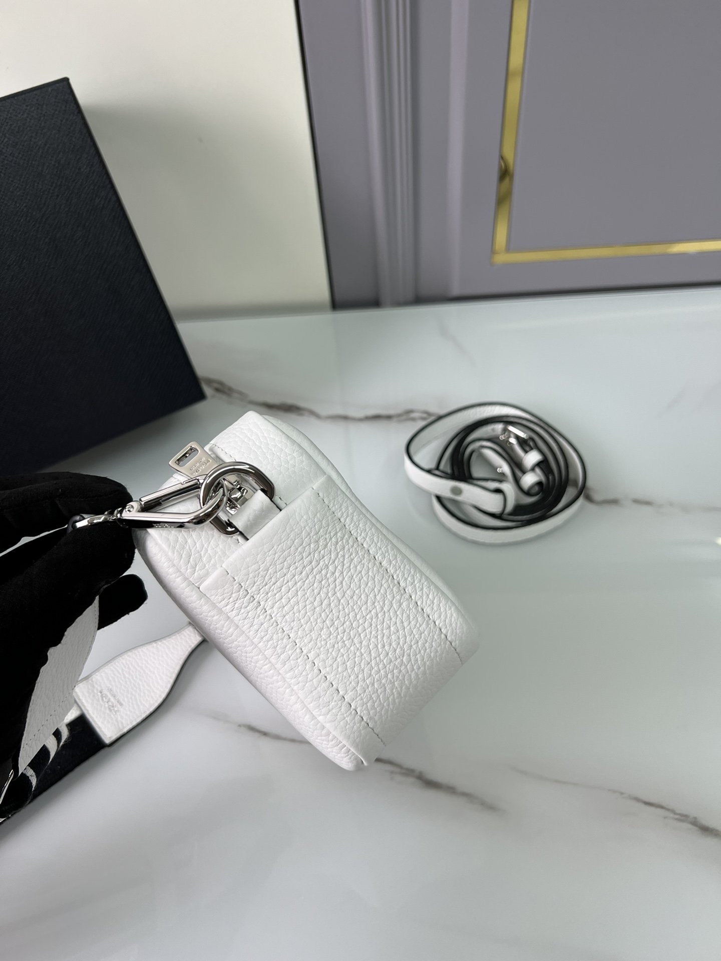 handbags prada 1BH192 19*12*6 - vstockx