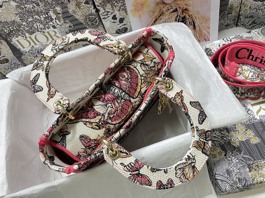 Handbag Dior M0565 size 24*20*11 cm - vstockx