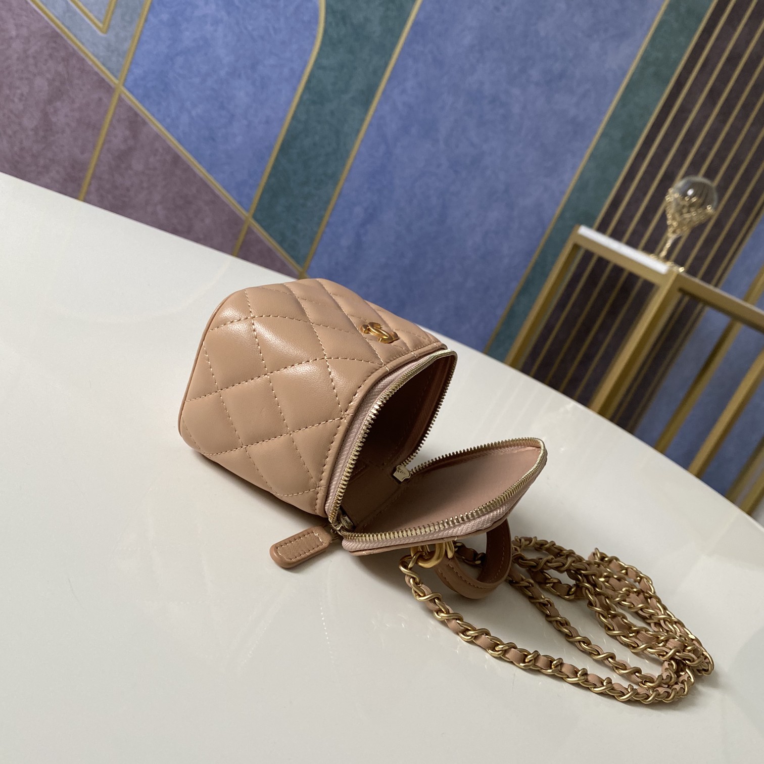 Handbag Chanel 81113 size 10 7 9 cm - vstockx