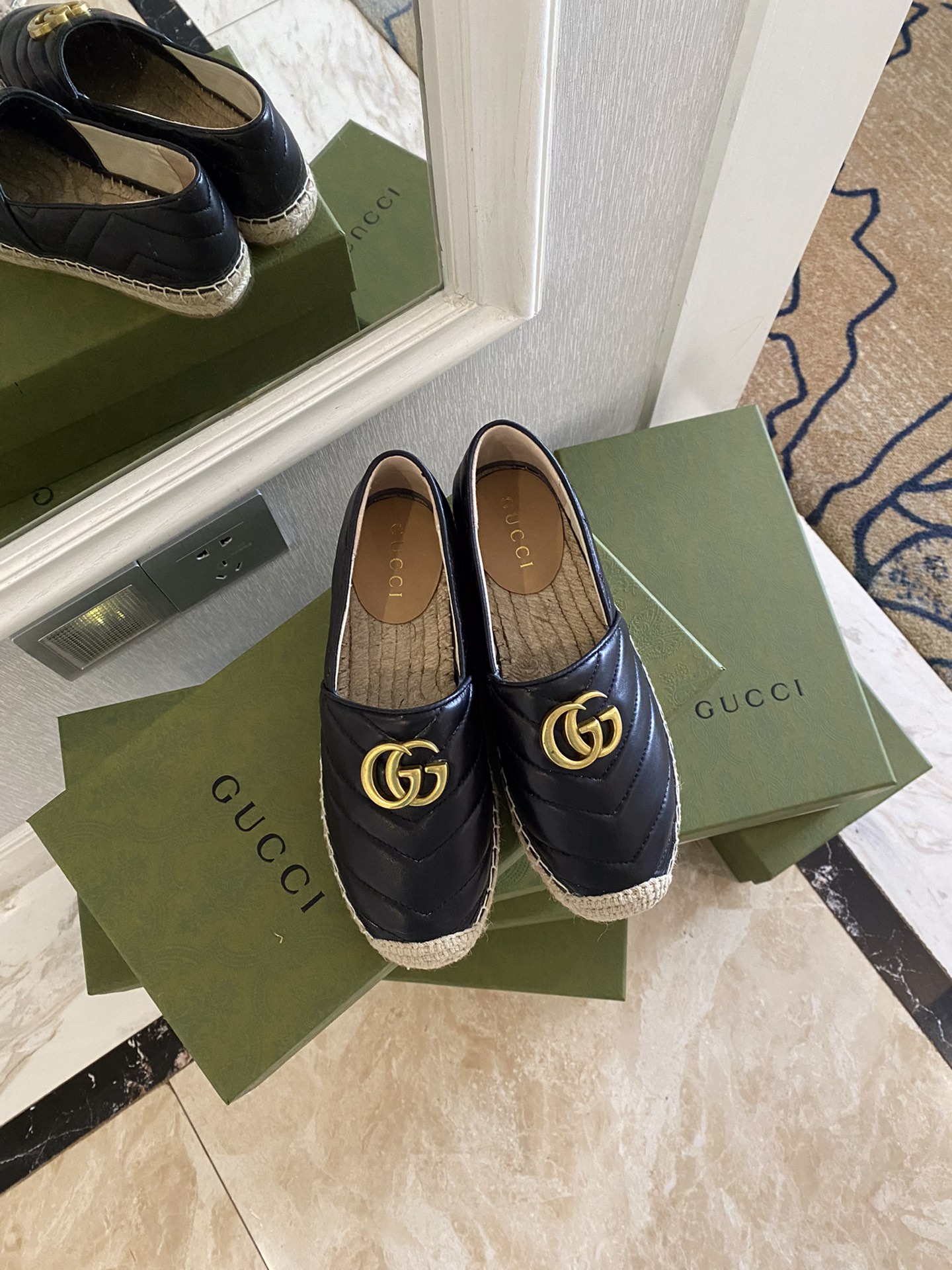 Gucci Leather espadrille with Double G WOMEN 2 - vstockx